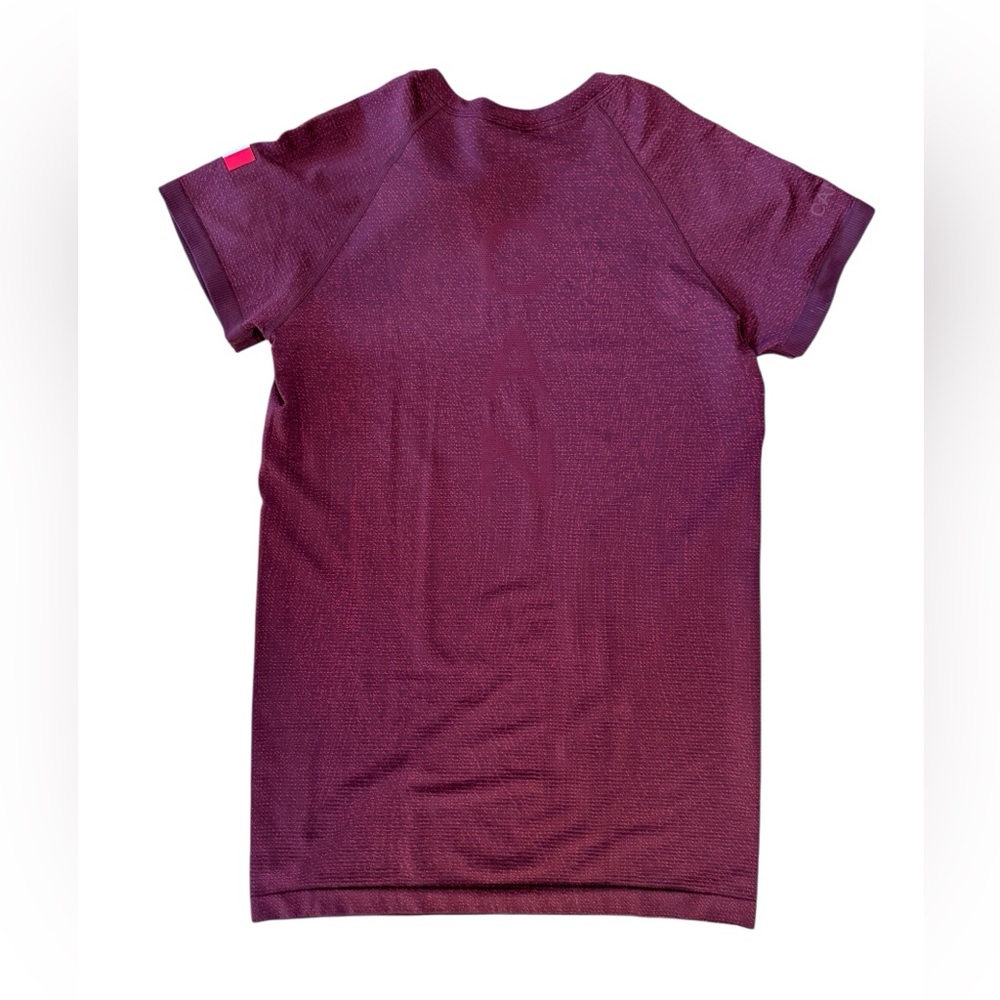 Lululemon 🇨🇦 Team Canada Swiftly Tech Short Sleeve 2.0 Maroon Burgundy Women's 8 - Picture 2 of 13